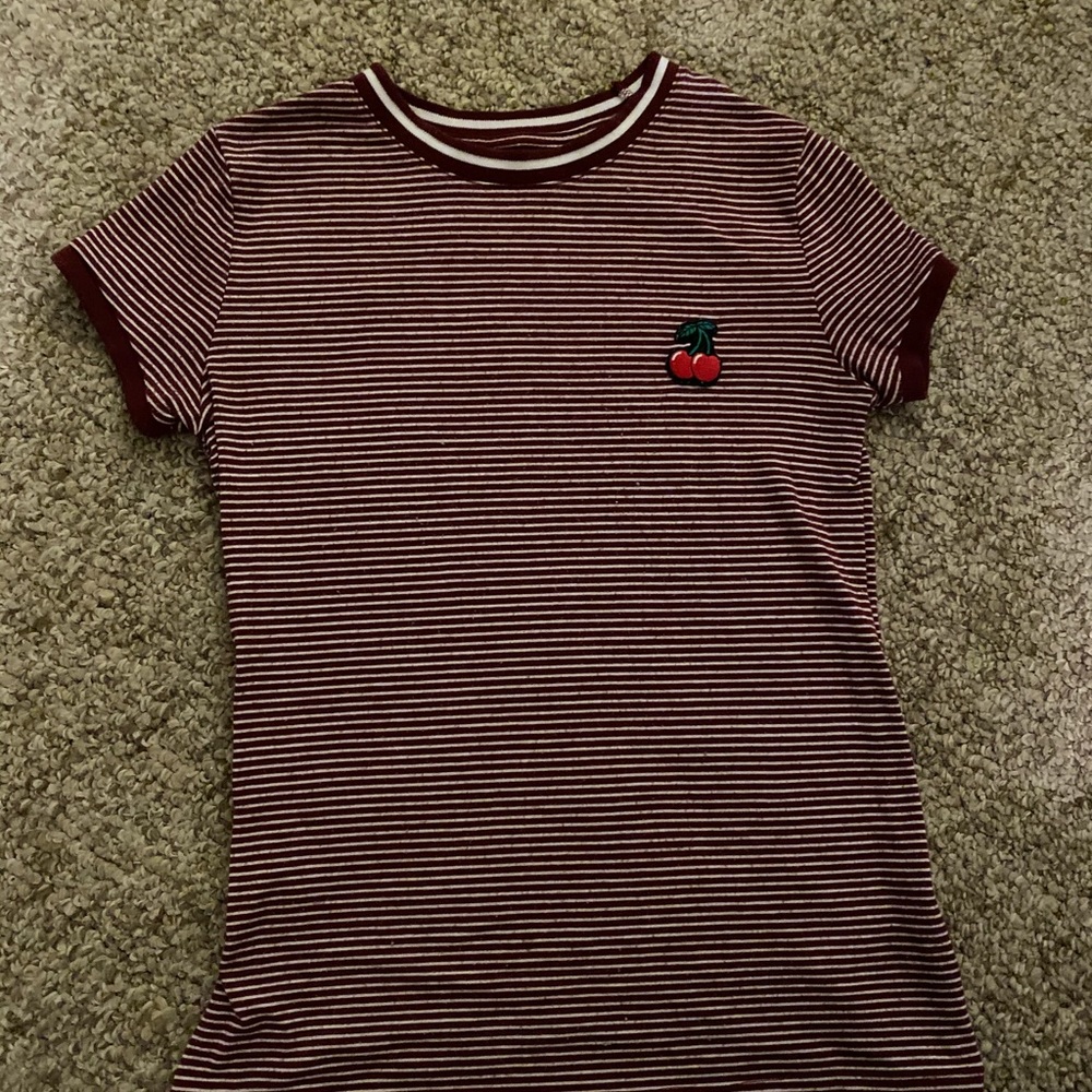 Juniors stripped crop top